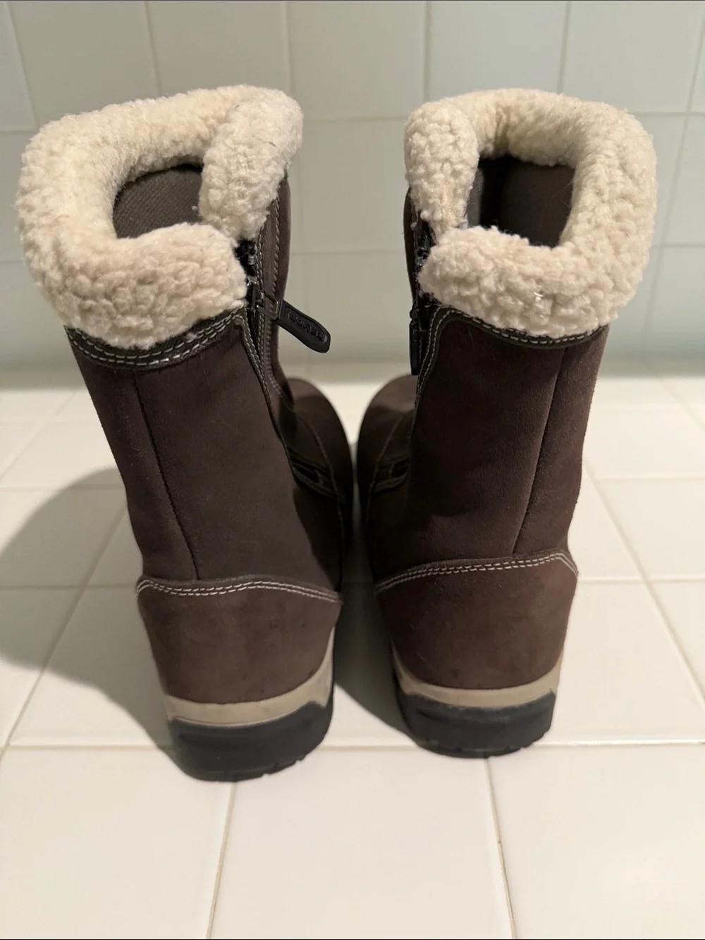 NWOT Sorel Brown Sherpa-Lined Waterproof Winter Boots
